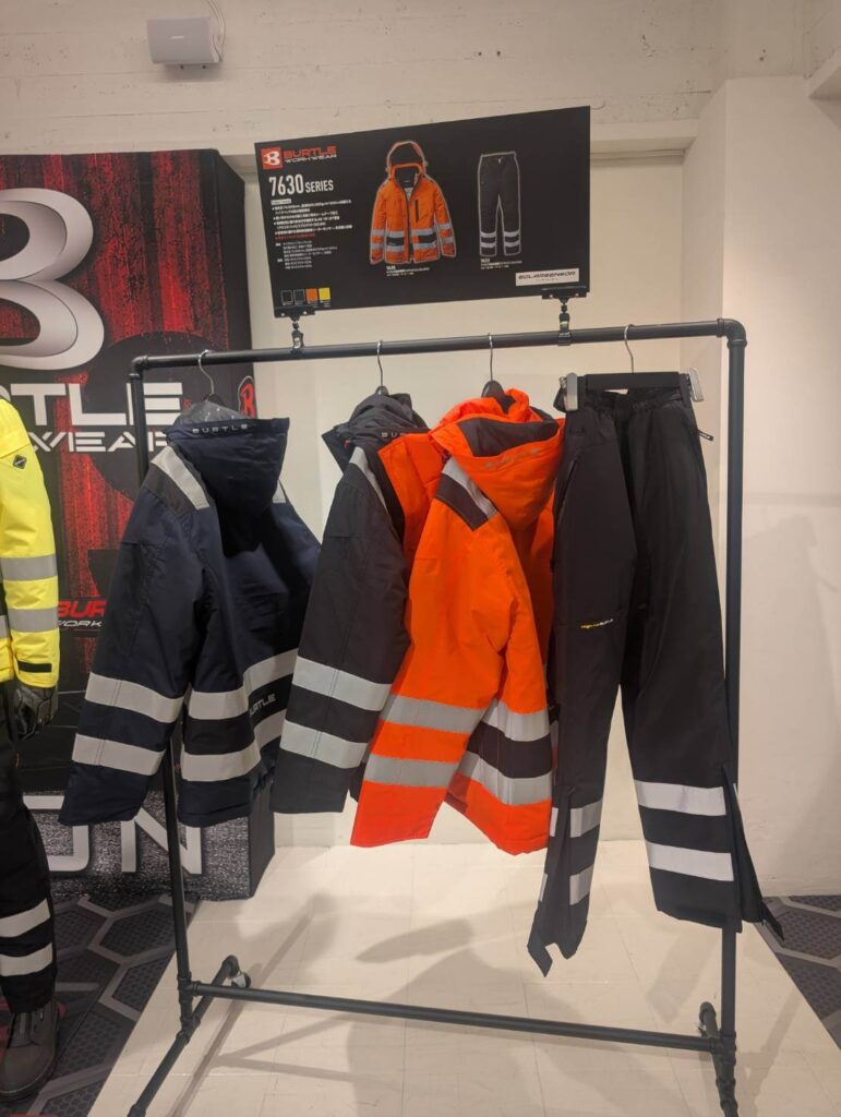 バートル7630防水防寒ジャケット展示
