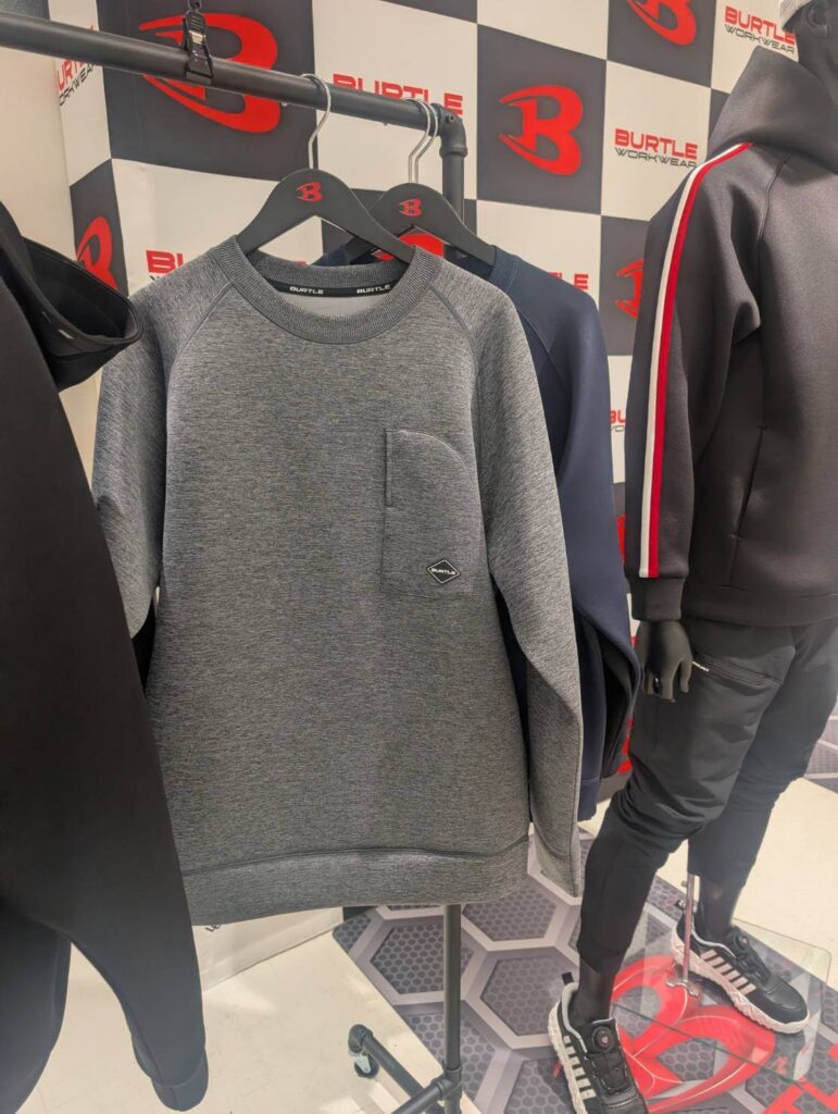 バートル 4125 クルーネックトレーナー展示