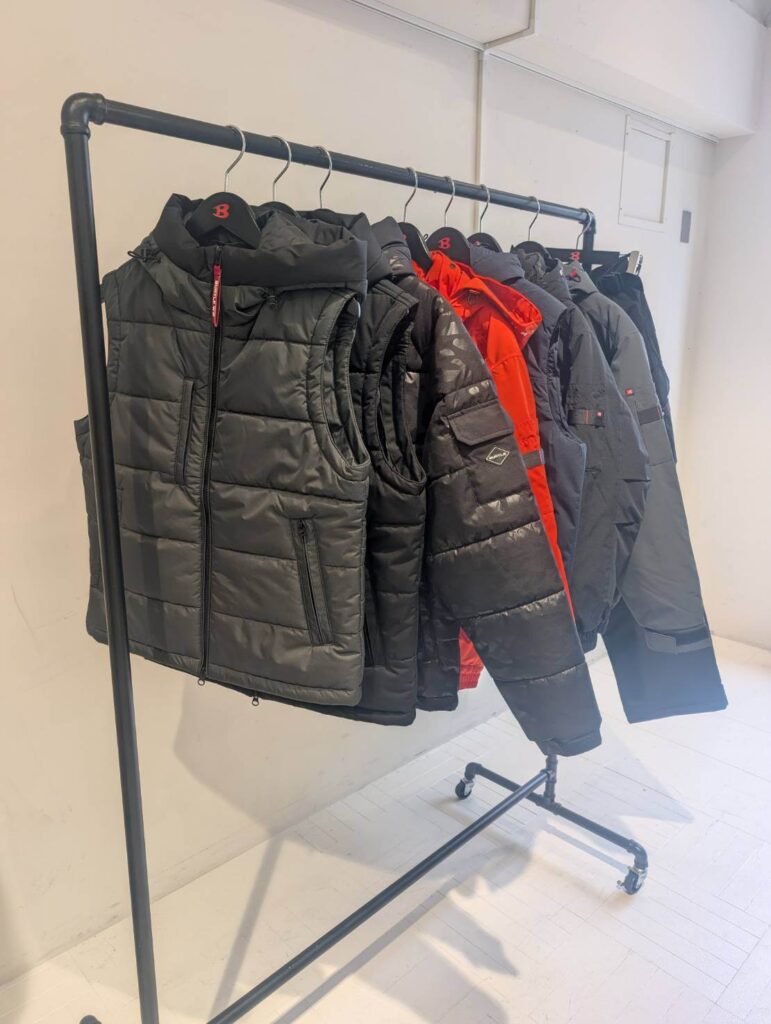 バートル3274 サーモベストの展示